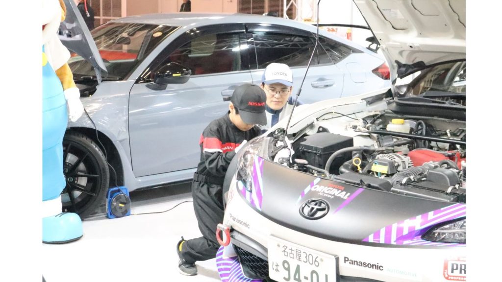 自動車整備人材確保・育成推進協議会JMSに整備士体験ブースを出展