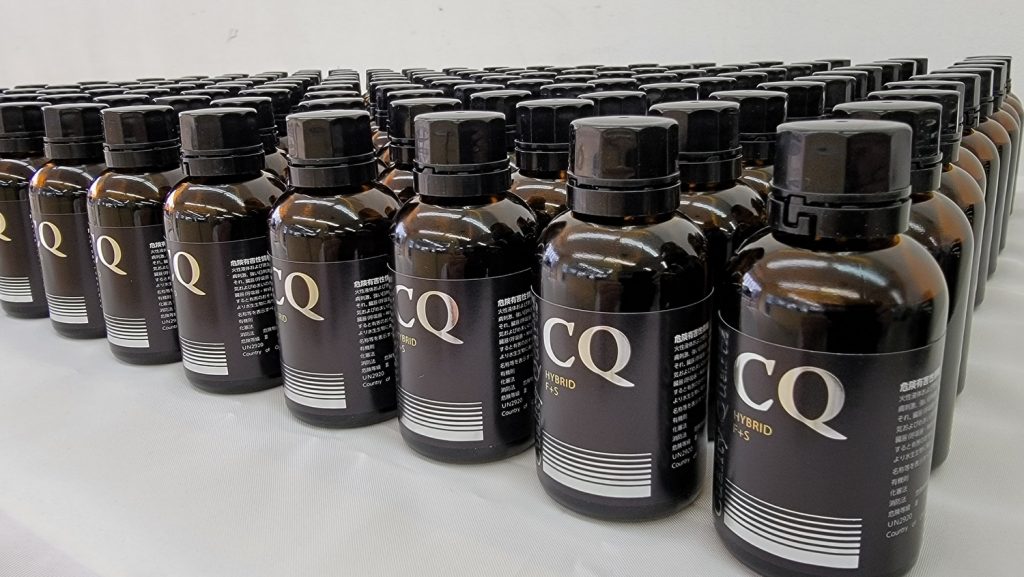 塗料販売店が開発！ “超撥水”＆“超疎水”のガラス被膜コーティング剤『CQ クオリティクオーツ HYBRID F+S』