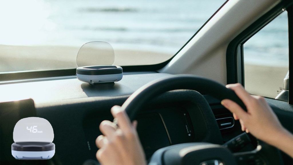 グッズ類／カー用品／他　Lumie HUD（ルミエハッド）