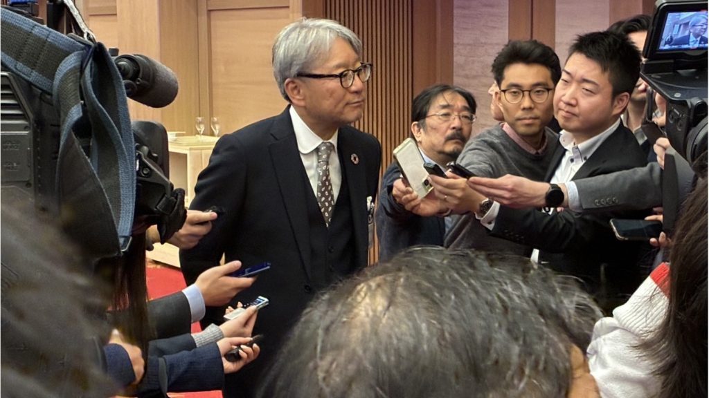 ホンダ三部社長　賀詞交歓会にて記者団取材に回答